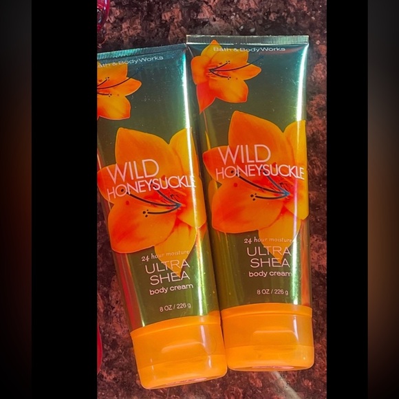 Wild Honeysuckle Ultra Shea Body Cream DISCONTINUED Scent-Super Hard to find - Picture 2 of 3